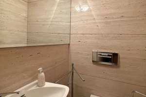 Architektenhaus . 9 Zimmer . Doppelgarage . Einlieger-Whg. . Schwimmbad – Bremen – Vorschaubild 23