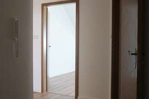 JUNGE PÄRCHEN AUFGEPASST! (stadtnahe) 3 Zimmer-DG-Wohnung sucht neue Mieter – Waidmühlenweg 19, 99089 Andreasvorstadt, Erfurt – Vorschaubild 2