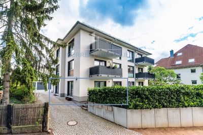 Vermietete 3-Zimmer-EG-Wohnung mit Terrasse, Garten & Garage in Radebeul. Top-Modern!
