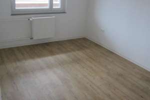 Nette Nachbarn gesucht: Tolle 2 Zimmerwohnung im Stadtteil Bauernfeind mit Balkon! – Sonnenstr. 17, 90471 Rangierbahnhof-Siedlung, Nürnberg – Vorschaubild 4