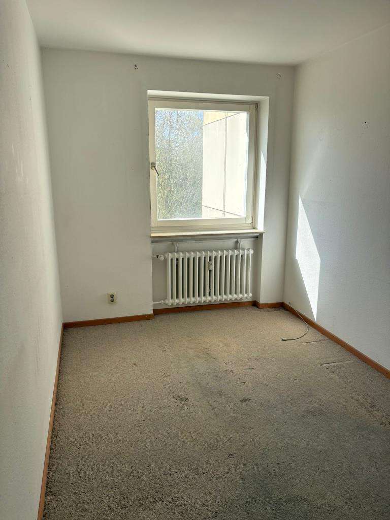 Renovierungsbedürftige 3-Zimmer Wohnung in Steinbach/Taunus!, Hochtaunuskreis – Bild 4