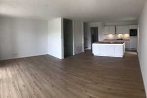 Moderne Doppelhaushälfte mit Garage & Garten in Berlin-Köpenick – ab 01.09.2025 zu vermieten – Hoppendorfer Straße 20 A, 12555 Berlin – Vorschaubild 2