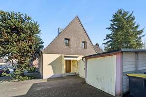 Seltene Gelegenheit: Doppelhaushälfte auf 1.215 m² Grundstück in Bedburg – Die vollständige Adresse der Immobilie erhältst du vom Anbieter., 50181 Bedburg – Vorschaubild 3