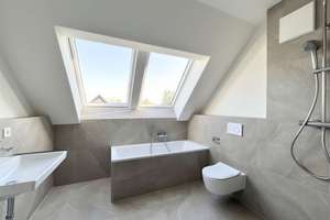 NEUBAU-DG-Wohnung über zwei Etagen mit sonniger Dachterrasse + Balkon – Reigersbachstraße 22c, 80995 Lerchenau-West, München – Vorschaubild 22