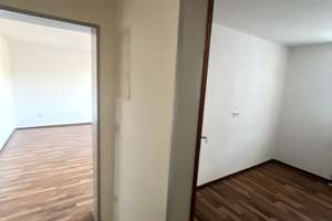Helle 3,5-Zimmer-Dachgeschosswohnung mit Balkon in Duisburg-Hamborn – Markgrafenstr. 3, 47166 Obermarxloh, Duisburg – Vorschaubild 21