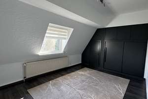 schöne, helle teilmöblierte DG-Wohnung gegenüber vom Schloßpark – Frintroper Str. 95, 45359 Schönebeck, Essen – Vorschaubild 7