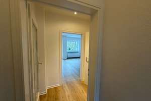 1-Zimmer mit Balkon direkt an der MHH! – Heidjerhof 9, 30625 Kleefeld, Hannover – Vorschaubild 1