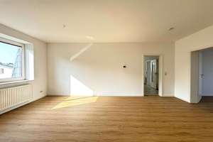 Bezugsfreie 4-Zimmer-Wohnung in der Paulsstadt I kürzlich saniert – Die vollständige Adresse der Immobilie erhältst du vom Anbieter., 19053 Paulsstadt, Schwerin – Vorschaubild 3