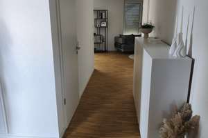 Moderne 3,5-Zimmer-Wohnung mit hochwertiger Einbauküche in Hockenheim – Schwetzinger Straße 99, 68766 Hockenheim – Vorschaubild 6