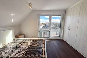 Helle, modernisierte 2,5 Zimmer- Maisonettewohnung mit EBK, Balkon und Loggia und Blick ins Grüne – Steinpilzweg 8, 70599 Schönberg, Stuttgart – Vorschaubild 16
