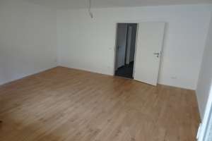 schnuckelige sanierte 2 Zimmerwohnung mit Balkon  ruhig