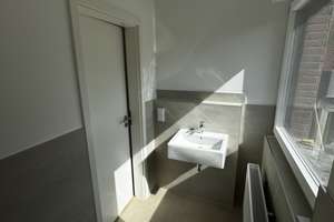 Exklusives Reihenmittelhaus 5 Zimmer in Lohmar Einbauküche + Wärmepumpe + Photovoltaik – Parkstraße 76, 53797 Lohmar – Vorschaubild 12