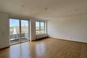 helle, barrierearme &  geräumige 2-Zimmer Wohnung mit schönem Balkon- Siegen- Giersberg