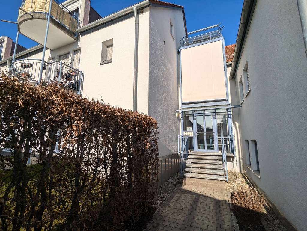 Immobilie in Dorfen - "SUPER GESCHNITTEN - MIT EIGENER TERRASSE" - Bild 2