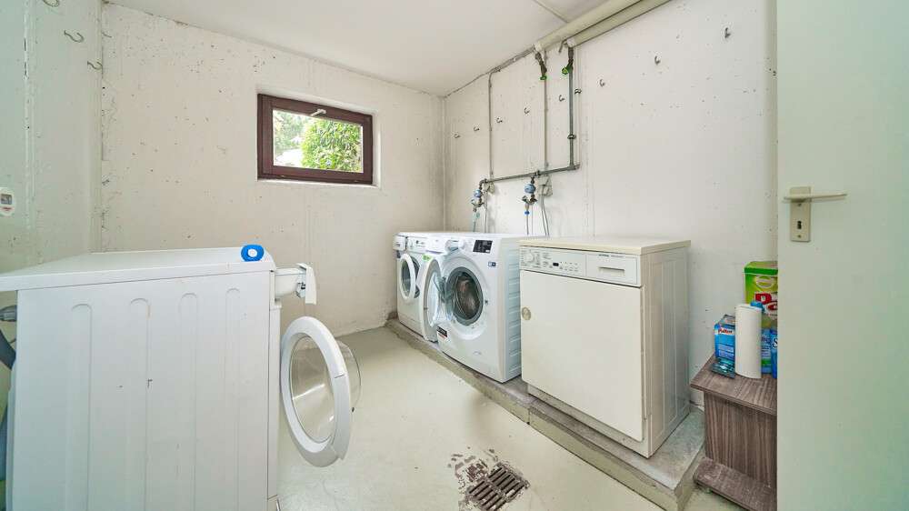 Immobilie in Freiberg am Neckar - Schicke 4 Zimmer Wohnung mit zwei Balkonen und TG Stellplatz in bester Lage von Freiberg am Neckar! - Bild 6