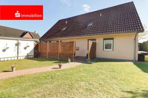 Einfamilienhaus mit Einliegerwohnung am Feldrand – Die vollständige Adresse der Immobilie erhältst du vom Anbieter., 24211 Schellhorn – Vorschaubild 1