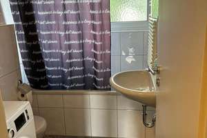 Helle 1-Zimmer-Wohnung mit Balkon & EBK in ruhiger Lage in Stuttgart- Weilimdorf – Deidesheimer Straße 15, 70499 Weilimdorf (Ortsteil), Stuttgart – Vorschaubild 4