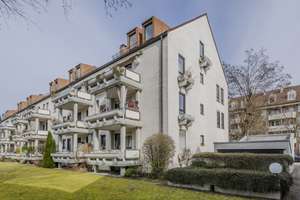 Wohnen am Stadtpark! Bezugsfreie 2-Zi-Dachgeschosswohnung mit TG-Einzelstellplatz + Fußbodenheizung