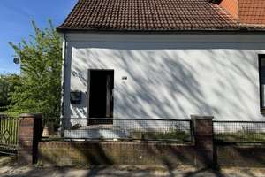 Syke-Okel: große Erdgeschoss-Wohnung mit Sanierungsbedarf – Die vollständige Adresse der Immobilie erhältst du vom Anbieter., 28857 Syke – Vorschaubild 3