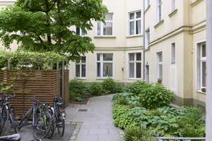 Stilvolle 2-Zimmer-Altbauwohnung in Berlin-Charlottenburg – Die vollständige Adresse der Immobilie erhältst du vom Anbieter., 10589 Charlottenburg, Berlin – Vorschaubild 18