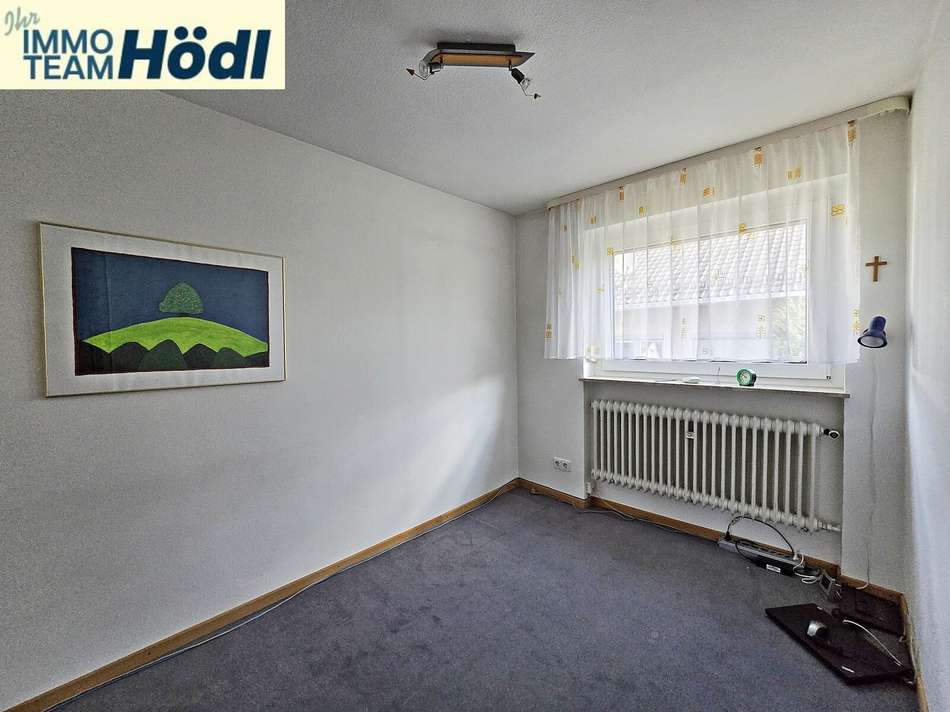 Durchgangszimmer im OG
