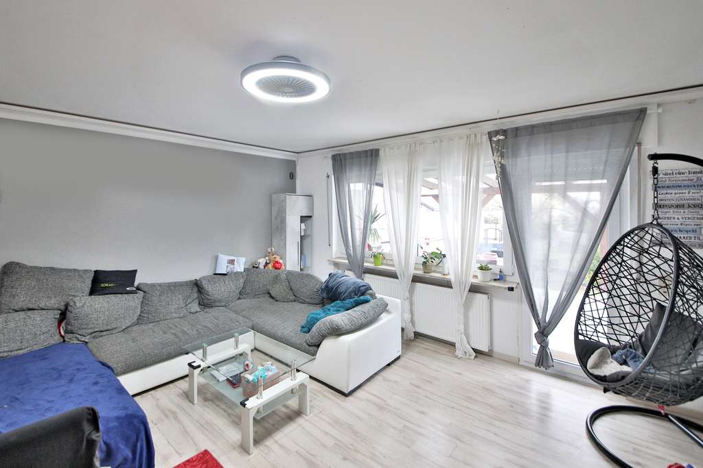 Immobilie in Graben-Neudorf - Familienglück in Toplage mit XXL-Garten & Mieteinnahmen im DG - Bild 2