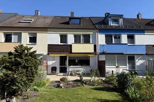 Reihenmittelhaus Nbg.-Gaulnhofen, beste Lage, 140 m² Wfl., 6 Zi., 261 m² Grund., Südgarten, Garage ! – Die vollständige Adresse der Immobilie erhältst du vom Anbieter., 90455 Kornburg, Worzeldorf, Nürnberg – Vorschaubild 2