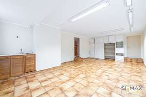 Mediterranes Wohnambiente trifft Architektur – Familienhaus mit exklusiver Pool-Lounge im Würmtal – Die vollständige Adresse der Immobilie erhältst du vom Anbieter., 82166 Gräfelfing – Vorschaubild 28