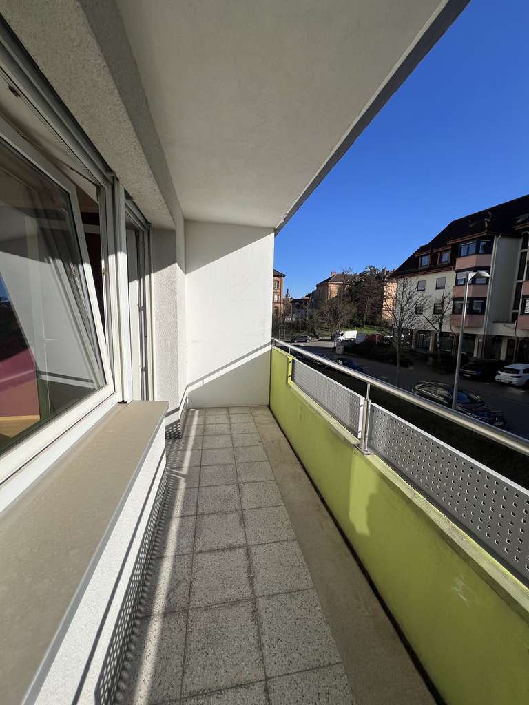 Immobilie in Germersheim - Renovierungsbedürftige Eigentumswohnung in sehr guter Lage zum günstigen Kaufpreis! - Bild 2