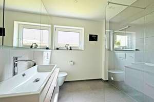 Exklusiv und neuwertig wohnen in Spitzenlage mit Garten – Die vollständige Adresse der Immobilie erhältst du vom Anbieter., 72764 Reutlingen-Mitte, Reutlingen – Vorschaubild 4