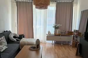 Wohnen mit Charakter: 2,5-Zimmer-Wohnung im Ostenviertel – 93055 Ostenviertel, Regensburg – Vorschaubild 2