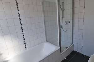Schönes, ruhig gelegenes Reihenmittelhaus (Energiekl. B), 4 Zi, 2 Bäder, Garage, 200m zum U-Bahnhof – Die vollständige Adresse der Immobilie erhältst du vom Anbieter., 40489 Wittlaer, Düsseldorf – Vorschaubild 5