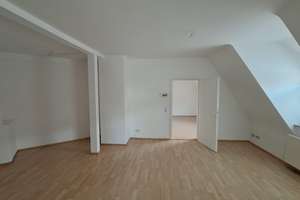 Wohnen mit Charakter: Dachgeschosswohnung in Stuttgart-West – 70197 Rotebühl, Stuttgart – Vorschaubild 3