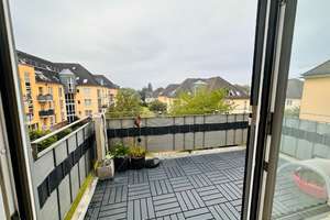 RHEINNÄHE EXKLUSIVE KOMFORT WOHNUNG MIT BALKON GARAGE 3. ETAGE OHNE AUFZUG KÜCHENÜBERNAHME MÖGLICH – Steinkribbenstraße 5, 40597 Benrath, Düsseldorf – Vorschaubild 7