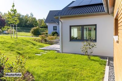 Doppelhaushälfte mit Terrasse + provisionsfrei +