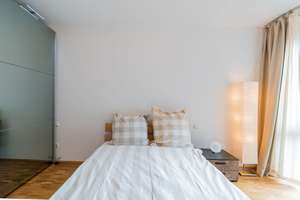 Temporary housing; fully furnished; modern and bright apartment in AAA location – Alte Jakobstr. 77A, 10179 Mitte (Ortsteil), Berlin – Vorschaubild 12