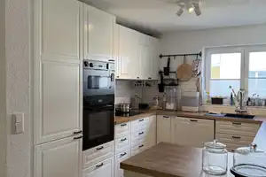 Ansprechendes Haus mit drei Schlafzimmern und Einbauküche in Radolfzell – Konstanz (Kreis) – Vorschaubild 1