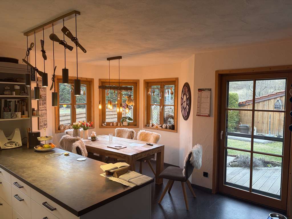 Immobilie in Obermaiselstein - 5-Zimmer EG-Wohnung in 2-Fam-Vollholzhaus in Obermaiselstein - Bild 4