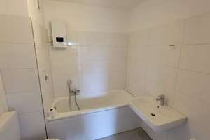 Komplett renovierte, helle 3-Zimmer-Wohnung ca. 77 m² mit Balkon, in Dortmund-Hörde zu v – 44263 Westfalendamm, Dortmund – Vorschaubild 8