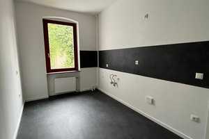 3 Zimmer Wohnung mit neuer Einbauküche nach Renovierung zu vermieten – Magdeburg – Vorschaubild 3