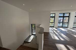 Moderne 4-Zimmer-Wohnung mit EBK, großem Garten und Terrasse  in Wuppertal – Roseggerstraße 17, 42289 Heckinghausen, Wuppertal – Vorschaubild 13