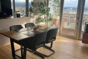 Exklusive, vollständig renovierte 2-Zimmer-Wohnung mit Balkon und EBK in Sülz, Köln