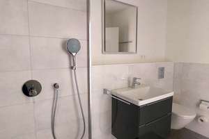 Wohnung mit Balkon und EBK: Exklusive 2-Raum-Wohnung mit gehobener Innenausstattung in Lüneburg – Wismarer Straße 35, 21337 Neu-Hagen, Lüneburg – Vorschaubild 7