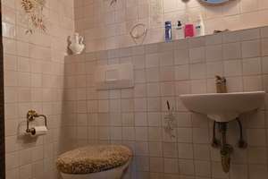 Außergewöhnliches Einfamilienhaus mit Einliegerwohnung, Wellnessbereich und traumhaftem Garten – Die vollständige Adresse der Immobilie erhältst du vom Anbieter., 81249 Lochhausen, München – Vorschaubild 6