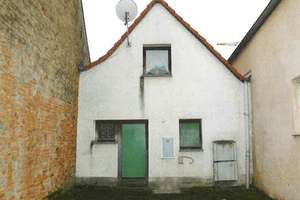 Einfamilienhaus mit Vollkeller und großzügigem Dachgeschoss – Die vollständige Adresse der Immobilie erhältst du vom Anbieter., 67595 Bechtheim – Vorschaubild 2