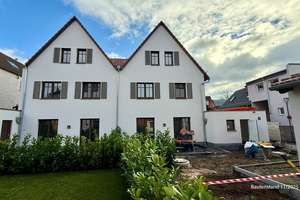 Modernes Einfamilienhaus in Ober-Erlenbach (DHH 1) – Bornstraße 59, 61352 Bad Homburg vor der Höhe – Vorschaubild 2