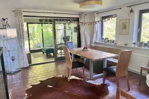 Sehr schöner Bungalow, Einfamilienhaus mit moderner  Innenausstattung und EBK/Sauna in Kumhausen /Ge – Die vollständige Adresse der Immobilie erhältst du vom Anbieter., 84036 Kumhausen – Vorschaubild 3