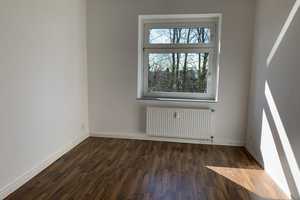Schöne großzügige 2-Zimmer-Wohnung - Kommen Sie nach Hause! – Sedanstr. 68, 42855 Remscheid – Vorschaubild 4