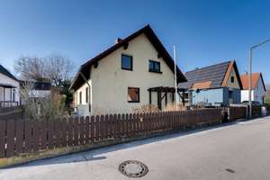 Charmantes Einfamilienhaus im Kasernenviertel-Regensburg – Die vollständige Adresse der Immobilie erhältst du vom Anbieter., 93053 Kasernenviertel, Regensburg – Vorschaubild 35