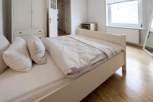 2-Zimmer-Altbauwohnung MODERNISIERT und MÖBLIERT mit Balkon in Winterhude Mühlenkamp / Kuhnsweg – Kuhnsweg 6, 22303 Hamburg – Vorschaubild 10